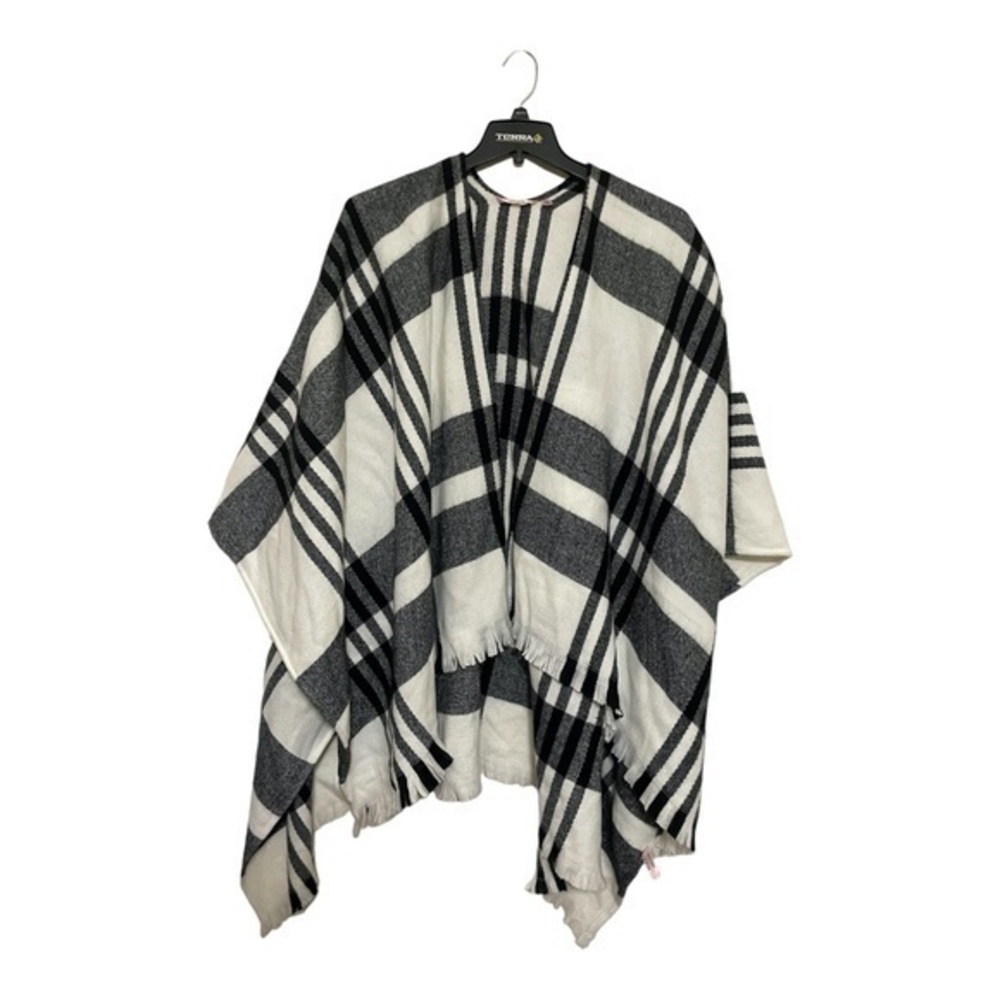 La Vie En Rose Shawl Wrap Plaid White and Black Acrylic Soft One Size
